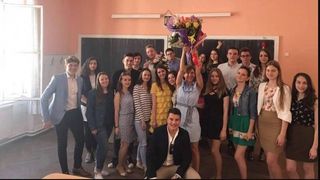 E toata un zambet. Cum apare Carmen Iohannis in ultima fotografie postata pe Facebook