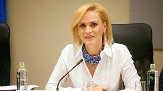 De cand a devenit primar al Capitalei, afacerile imobiliare i s-au dus de rapa! Gabriela Firea a castigat aproape 700.000 de lei in 2015, iar in 2016 a pierdut 200.000 de lei! EXCLUSIV