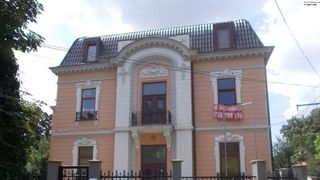 Vila interbelica din Bucuresti a lui Costel Casuneanu, vanduta la licitatie! Fostul rege al asfaltului, doborat de problemele cu justitia