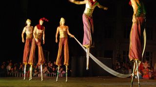Petrecerea continua pe strazile Sibiului, la Festivalul International de Teatru