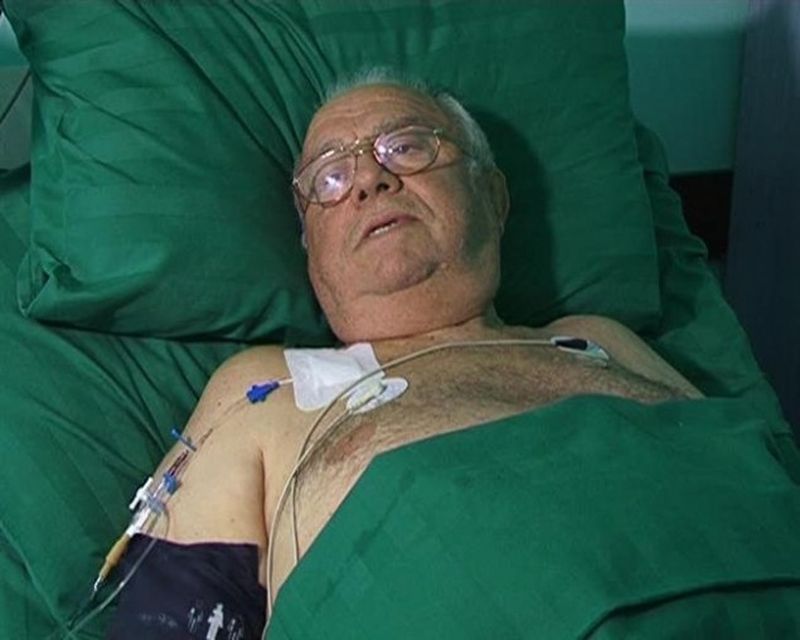 In 2013, Arsinel a suferit un transplant la rinichi