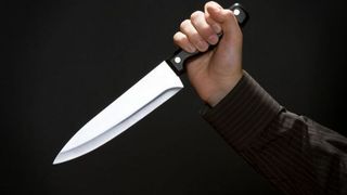 10 ani de inchisoare pentru tanarul din Iasi care si-a injunghiat iubita! Ranita, fata a cerut ajutorul pe facebook