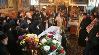 Doliu in Arhiepiscopia Targovistei! Un preot a murit la doar 35 de ani, rapus de o boala grava