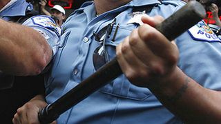 Un politist din Arad a fost retinut alaturi de alti patru suspecti intr-un caz de contrabanda de tigari