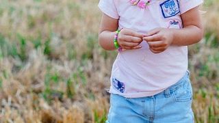 Tragedie in Sibiu! O fetita de 2 ani, lovita mortal de un cal de la o ferma