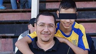 Fiul lui Victor Ponta, internat de urgenta la spital. Si-a pierdut cunostinta