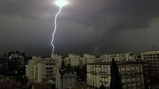 Cod galben de ploi si vijelii, dupa caldura sufocanta