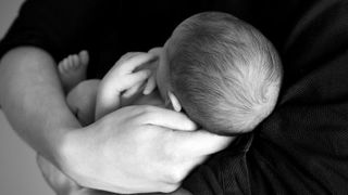 De luni se acorda 2.500 de lei pentru fiecare nou-nascut din Bucuresti - ce trebuie sa faci pentru a obtine banii