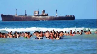 Fosta consiliera a lui Gabriel Oprea, "zana buna" pentru copiii din centrele de plasament ale sectorului 4!