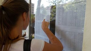 O eleva din Dolj a ramas masca la afisarea rezultatelor de la BAC. A luat nota 1 la matematica. Tanara era olimpica la aceasta materie