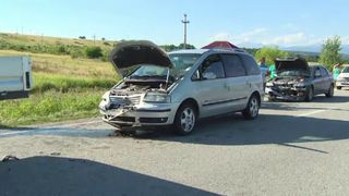 Accident in lant provocat de un sofer gorjean. Motivul pentru care acesta a produs carambolul este de-a dreptul ireal si hilar