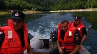 Barbat inecat in lacul de acumulare Cerna. Ce au descoperit scafandrii pe fundul apei