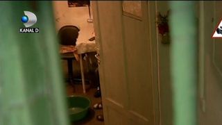 Bataie de joc la Brasov. Pacienti tratati printre gunoaie si muncitori care lucreaza la cladire. Conducerea se preface ca nu stie nimic