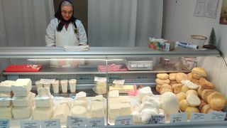 Cum afli daca branza pe care o cumperi de la alimentara e falsificata. Uite cum se face testul