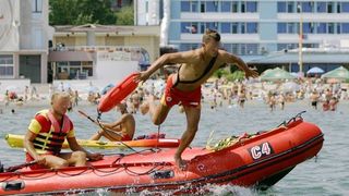 Femeia disparuta in mare, in Mangalia, a fost gasita moarta, dupa 4 zile de cautari