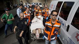 Treizeci si trei de raniti la Madrid in urma unei coliziuni intre doua trenuri pe un montagne russe