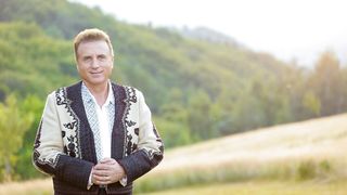 Averea fabuloasa a lui Constantin Enceanu! Celebrul cantaret de 53 de ani incaseaza lunar doar din muzica peste 11.000 de lei!