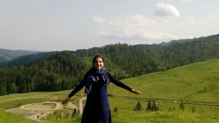 A terminat liceul ca sefa de promotie si la Bac a luat peste 9! Totusi, pana la 13 ani nu a fost nici macar o zi la scoala! Povestea Mariei, o tanara din Neamt, este impresionanta