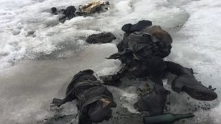 Un sot si o sotie, gasiti mumificati, intr-un ghetar. Cadavrele erau perfect conservate