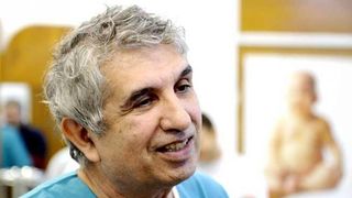 O noua filmare cu Gheorghe Burnei, umilindu-si un pacient de fata cu sotia sa! "Faci sex ca animalul, normal ca se rupe aia! Sa plateasca ea zeci de mii de euro"