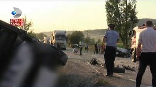 A fost activat planul rosu de interventie! Accident grav in Cluj. Un autocar cu 25 de oameni s-a rasturant in sant
