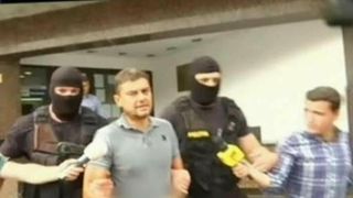 "Eram un cetatean roman, betiv, aflat pe scaunul din dreapta", le-a spus Boureanu magistratilor. Cum a incercat sa ii convinga sa-l elibereze din arest