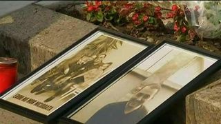 O tara intreaga il plange pe politistul ucis in gara din Burdujeni. Colegii i-au adus un ultim omagiu