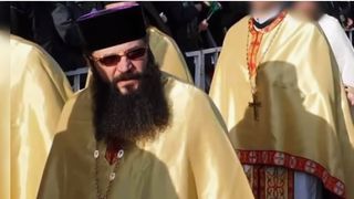 Managerul Arhiepiscopiei Tomisului, liderul gruparii specializate in evaziune cu haine, arestat preventiv