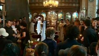 Compozitorul Dumitru Lupu a fost condus astazi pe ultimul drum. Sotia lui a facut un gest cutremurator in curtea bisericii