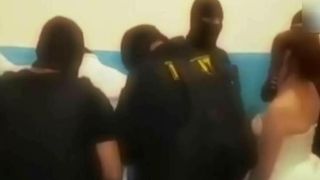 Mire luat pe sus de mascati chiar de la nunta! ce a facut sotia lui cand a vazut ce se intampla. A iesit un adevarat spectacol