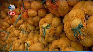 Jale printre agricultorii romani! Au ajuns sa vanda cartofii cu 20 de bani kilogramul: "Suntem distrusi total, cauta sa distruga taranul, sa murim de foame"