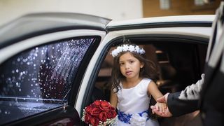 Politistii nu au putut opri casatoria unei fetite de 5 ani cu un barbat mult mai in varsta. "Din pacate, noaptea nuntii s-a consumat"