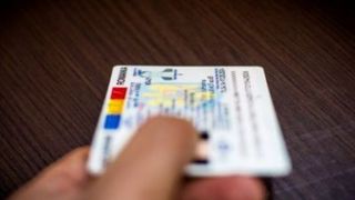 Proiect de lege privind cartea electronica de identitate, in dezbatere publica la MAI: Poate asigura si functionalitatea cardului de sanatate