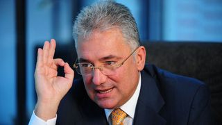 Schimbare radicala de strategie pentru Adriean Videanu! Fostul ministru investeste acum in imobiliare