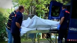 Copil de 14 ani, disparut de cinci zile intr-un canal al raului Bistrita, gasit mort de catre pompieri. Un tanar de 19 ani este cautat in continuare