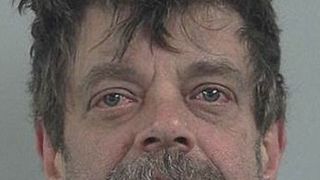 Un tata si-a ucis cu bestialitate fiul in varsta de 13 ani care ii descoperise secretul murdar. Ce a aflat micutul despre tatal sau este greu de descris in cuvinte