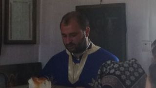 "Iubitul" episcopului de Husi, nevinovat in opinia enoriasilor. "Tartorul ala batran, episcopul, l-a obligat sa faca asemenea nenorociri. L-a chemat sa ii faca o injectie si..."
