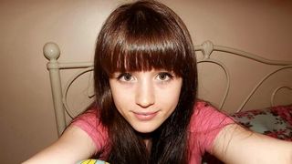 A murit la 21 de ani, dupa ce a fost victima unui abuz. Ultimele ei cuvinte au fost: "Mama, mama, mama..." Parintii tinerei acuza medici ca au tratat-o fara niciun gram de compasiune