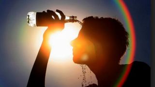 Cod galben de canicula in 15 judete. Meteorologii anunta temperaturi de 37 de grade Celsius