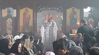 Acum 11 ani, biserica lui Cristian Pomohaci a ars din temelii! Locuitorilor din Mosuni le-a fost prevestit necazul?