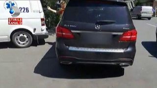 "Nu-mi pasa daca blochez ambulanta, sa se descurce!" Asta si-a spus un sofer din Iasi, care a parcat fix in drumul salvarilor la intrarea intr-un spital.