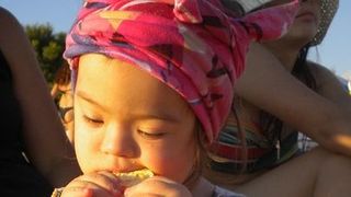 De azi, bucurestenii pot obtine ajutorul financiar de 1000 de lei acordat copiilor cu dizabilitati. Ce trebuie sa faca