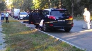 Un tanar din Republica Moldova s-a sinucis in vazul tuturor