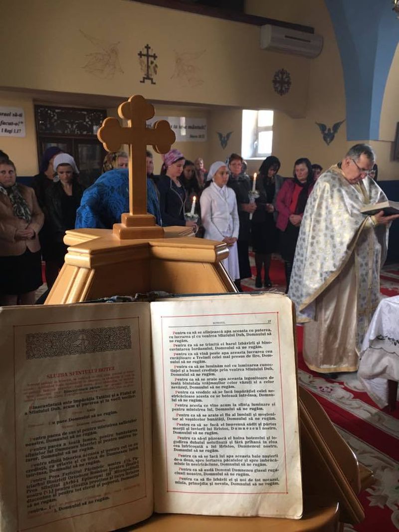 El e preotul care a slujit in biserica din Mosuni