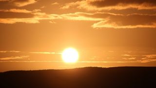 A fost doborat recordul de temperatura pentru luna iulie, din ultimii 100 de ani. Locul in care s-au simtit temperaturile de foc se numeste Valea Mortii