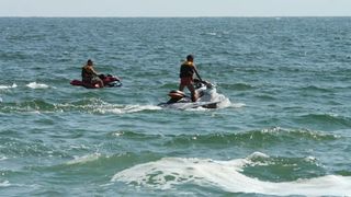 Un barbat de 41 de ani a murit lovit de un skijet in Costinesti; el a facut stop cardiorespirator cand primea ingrijiri medicale