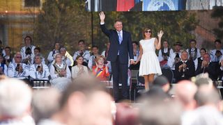 Klaus Iohannis, la intalnirea sasilor transilvaneni: "Povestiti-le copiilor si nepotilor, in graiul vostru traditional, despre Sibiu. Sunteti acasa"