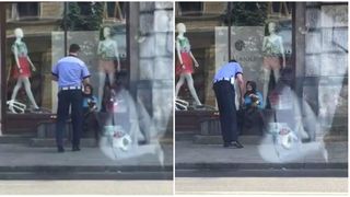 O batranica vindea flori la marginea drumului, chiar in timpul caniculei, pana cand a fost vazuta de un politist. Ce a urmat