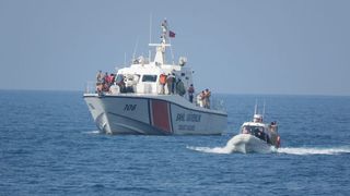 Un roman a murit, unul a fost ranit, iar alti doi sunt dati disparuti in urma accidentului naval din Canalul Manecii