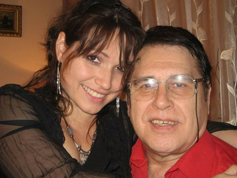 Patricia, alaturi de tatal ei, Marius Teicu